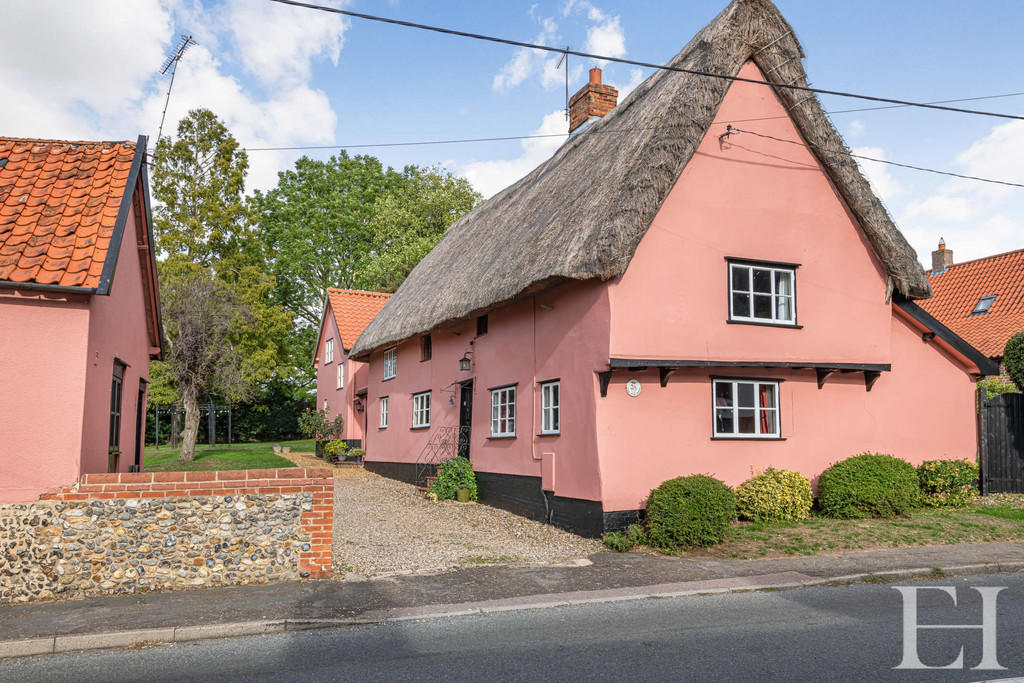 5 bedroom detached house for sale in Redgrave, Diss, IP22