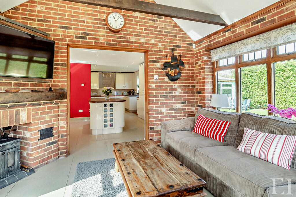 4 bedroom detached house for sale in High Street, Kessingland, NR33