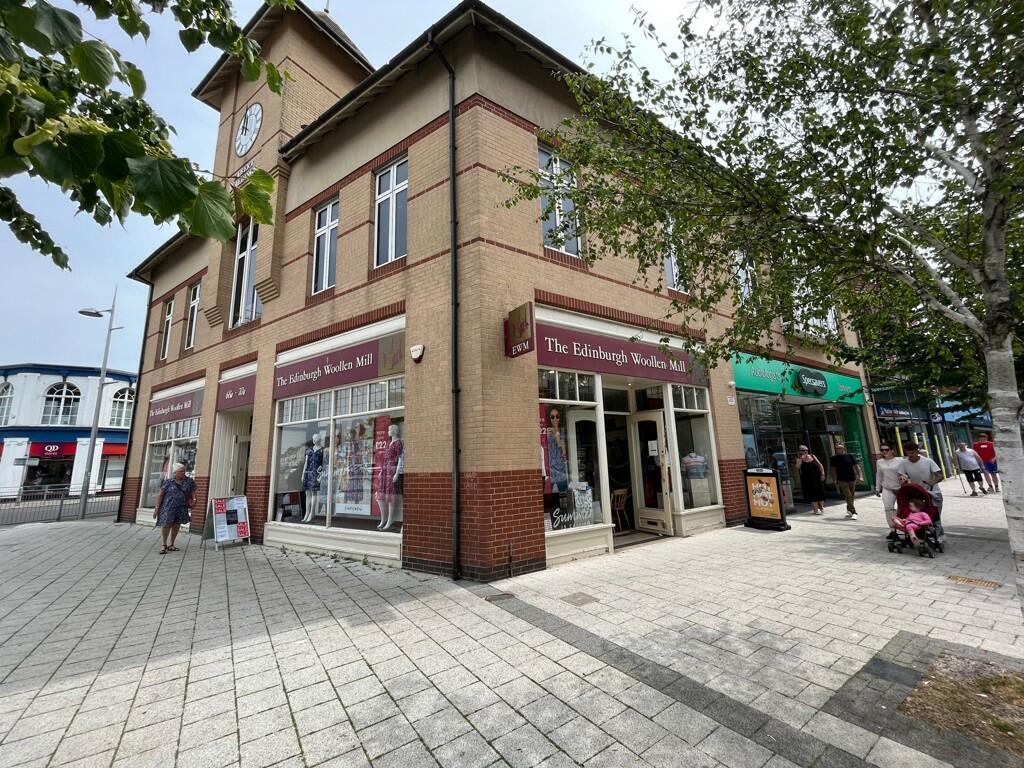Additional property image - 68a-70a Pier Avenue, Clacton On Sea, Essex, CO15
