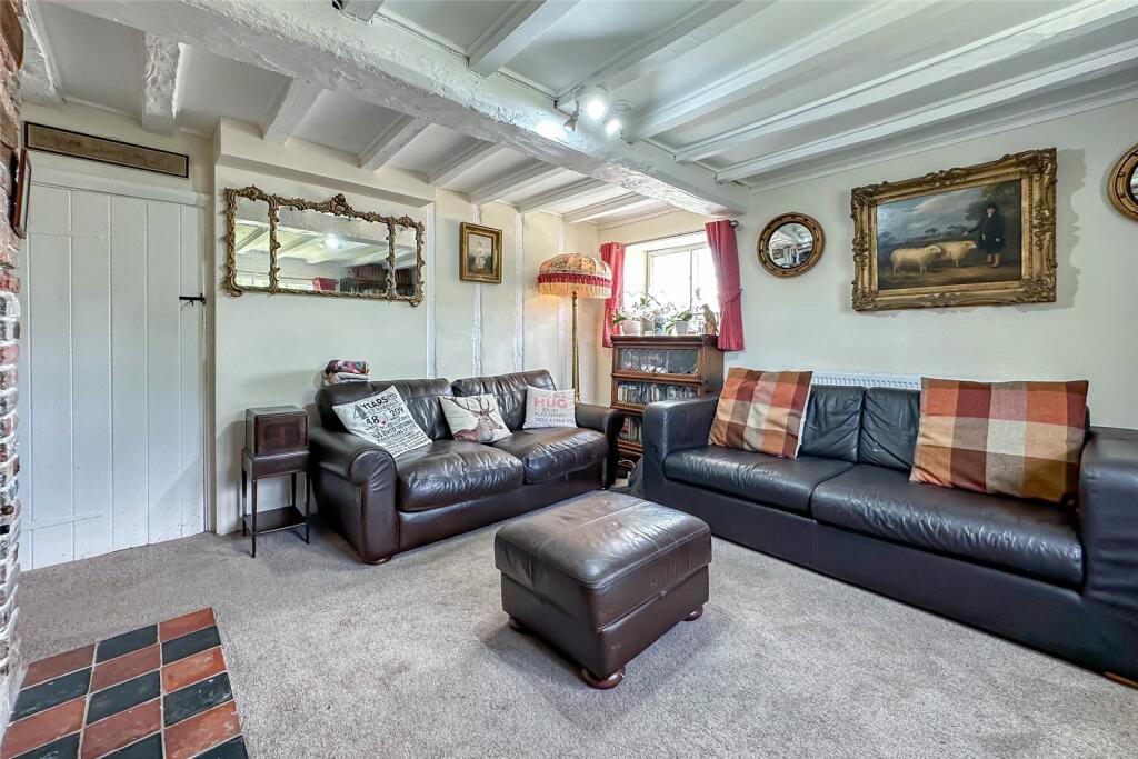 Additional property image - Priors Spring House, Little Woodend, Markyate, AL3