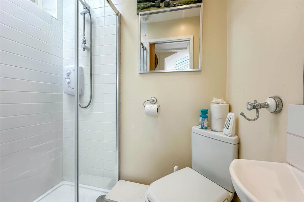 Additional property image - Priors Spring House, Little Woodend, Markyate, AL3