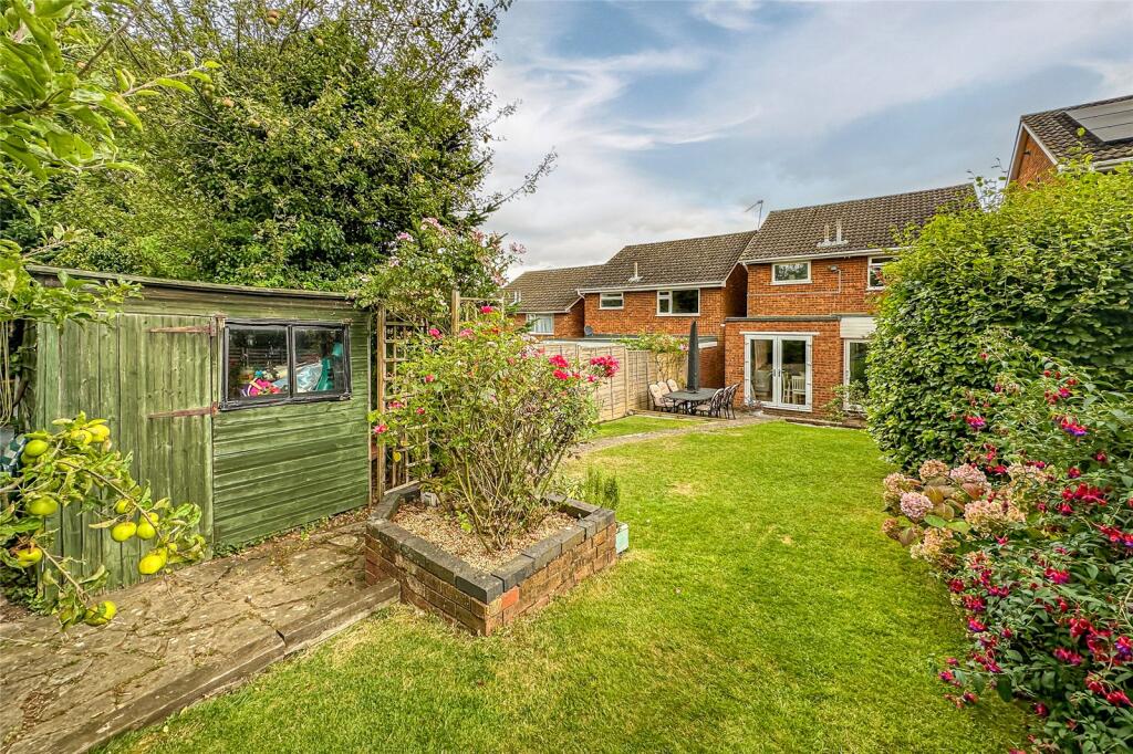 Additional property image - Tarrant Drive, Harpenden, Hertfordshire, AL5