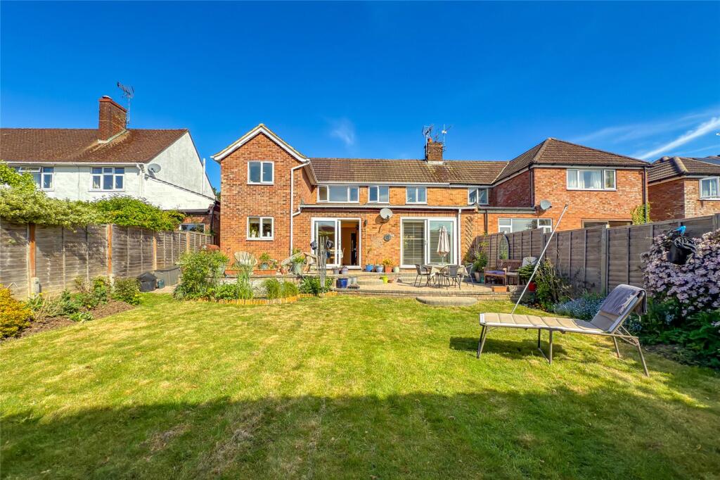 Main image of property: Grove Avenue, Harpenden, Hertfordshire, AL5