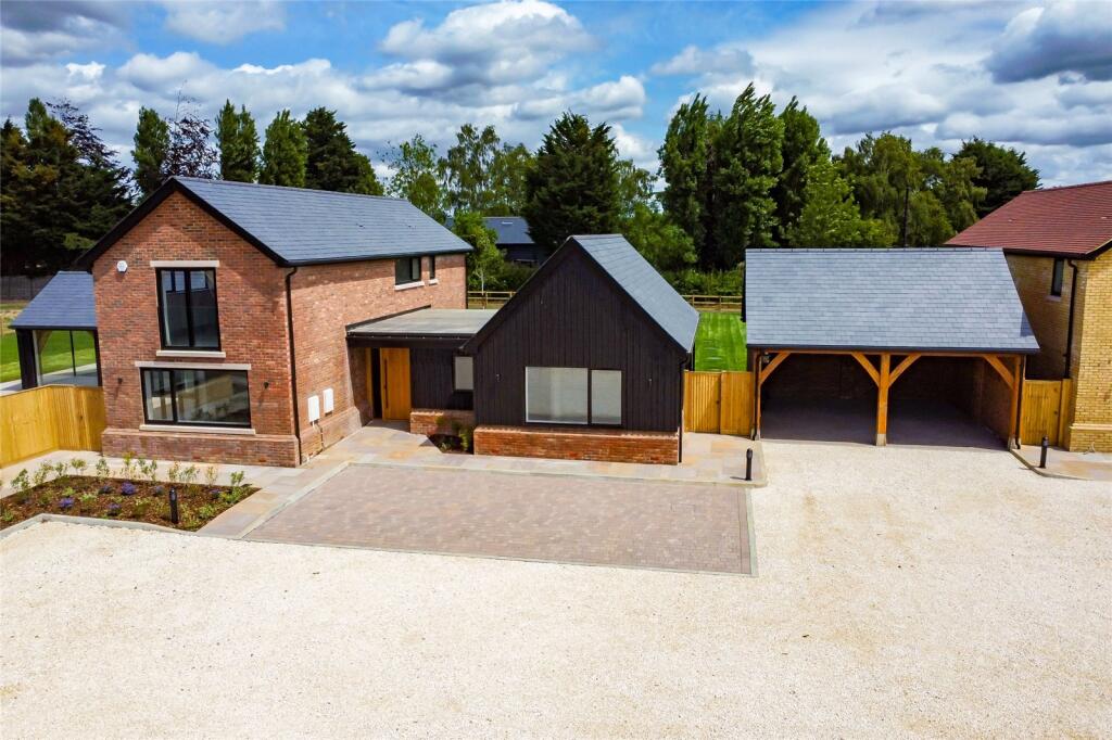 Main image of property: Lady Bray Grange, Kennel Lane, Kinsbourne Green, Harpenden, Hertfordshire, AL5