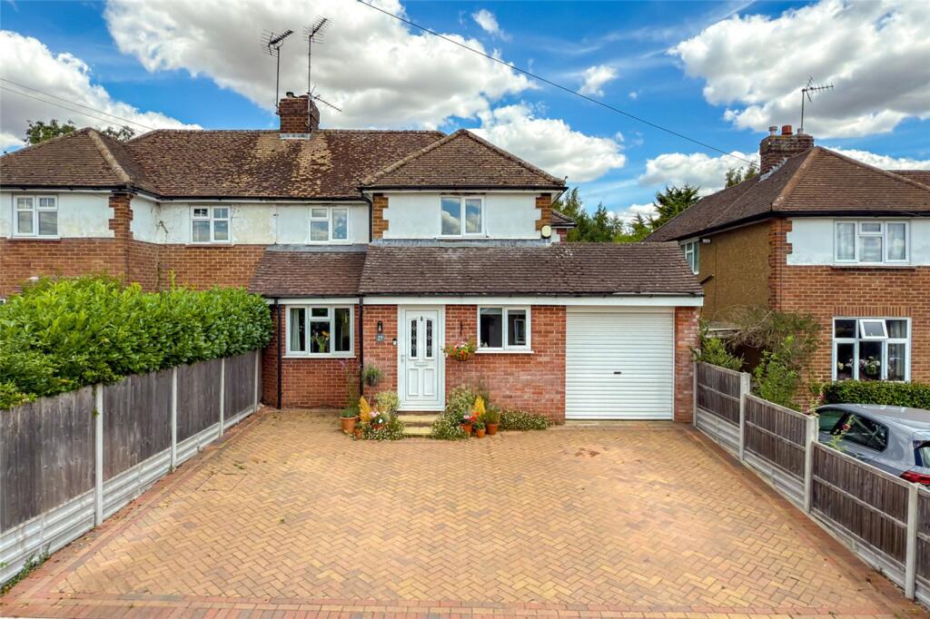 Main image of property: Marshalls Way, Wheathampstead, Hertfordshire, AL4
