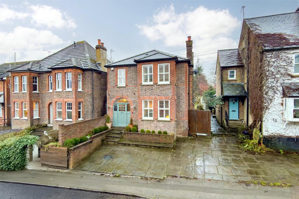 Main image of property: Cravells Road, Harpenden, Hertfordshire, AL5
