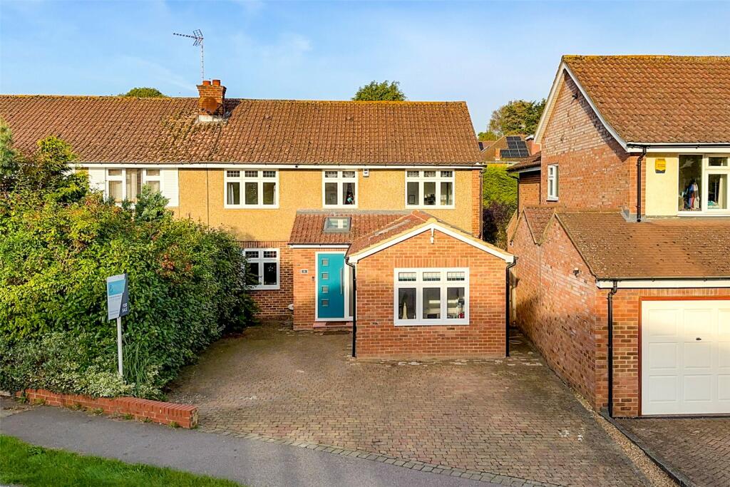 4 bedroom semi-detached house for sale in Tewin Close, St. Albans, Hertfordshire, AL4