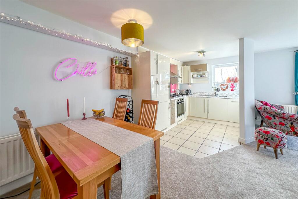 Additional property image - Astwick Manor, Coopers Green Lane, Hatfield, Hertfordshire, AL10