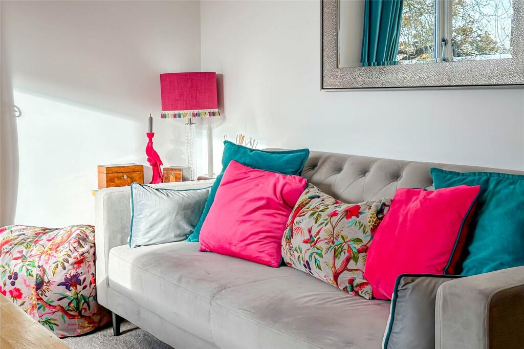 Additional property image - Astwick Manor, Coopers Green Lane, Hatfield, Hertfordshire, AL10