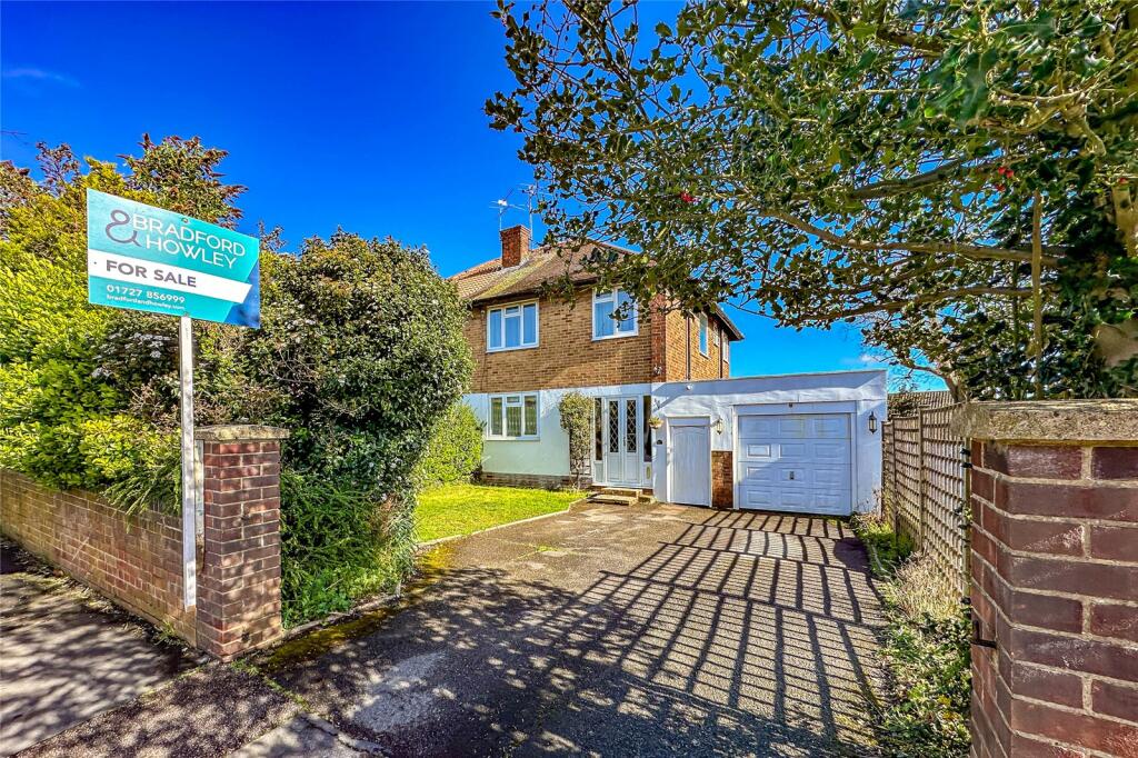 3 bedroom semi-detached house for sale in The Ridgeway, St. Albans, Hertfordshire, AL4