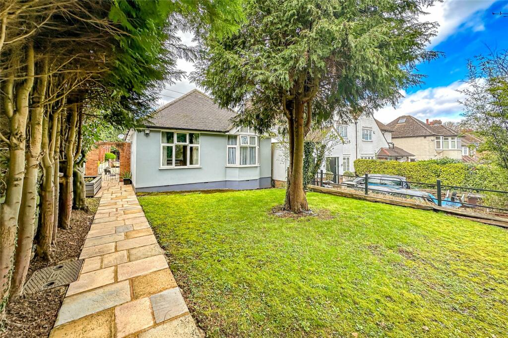 Main image of property: St Albans Road, Sandridge, St. Albans, Hertfordshire, AL4