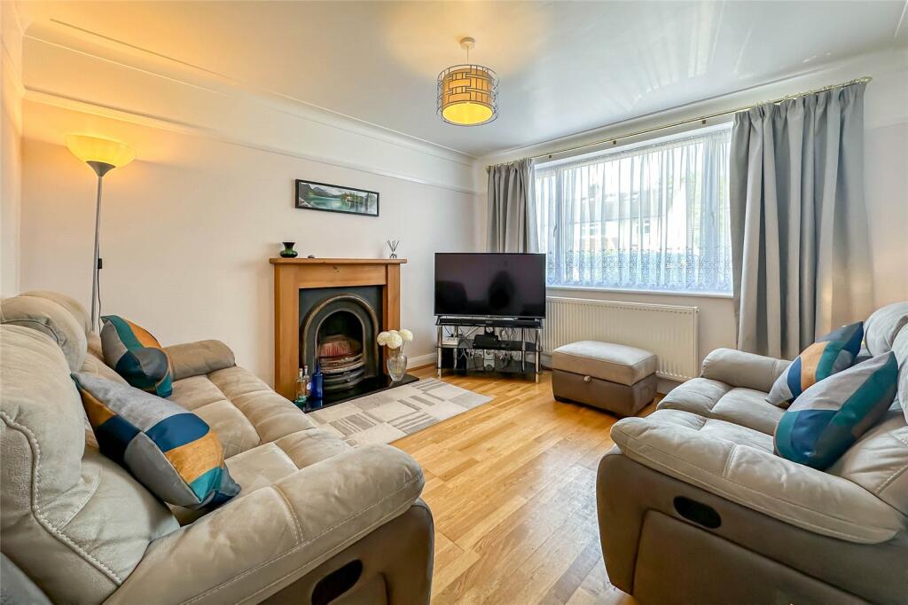 Additional property image - Oakwood Drive, St. Albans, Hertfordshire, AL4