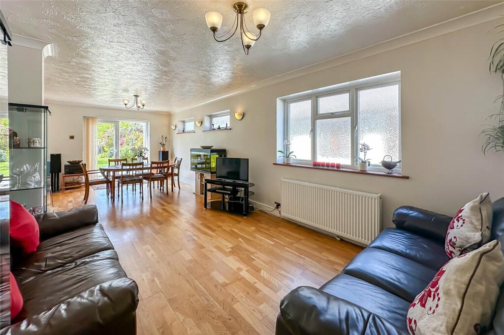 Additional property image - Oakwood Drive, St. Albans, Hertfordshire, AL4