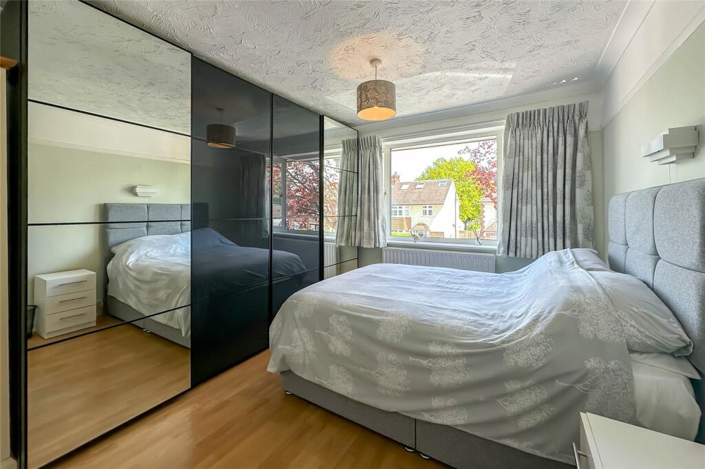 Additional property image - Oakwood Drive, St. Albans, Hertfordshire, AL4
