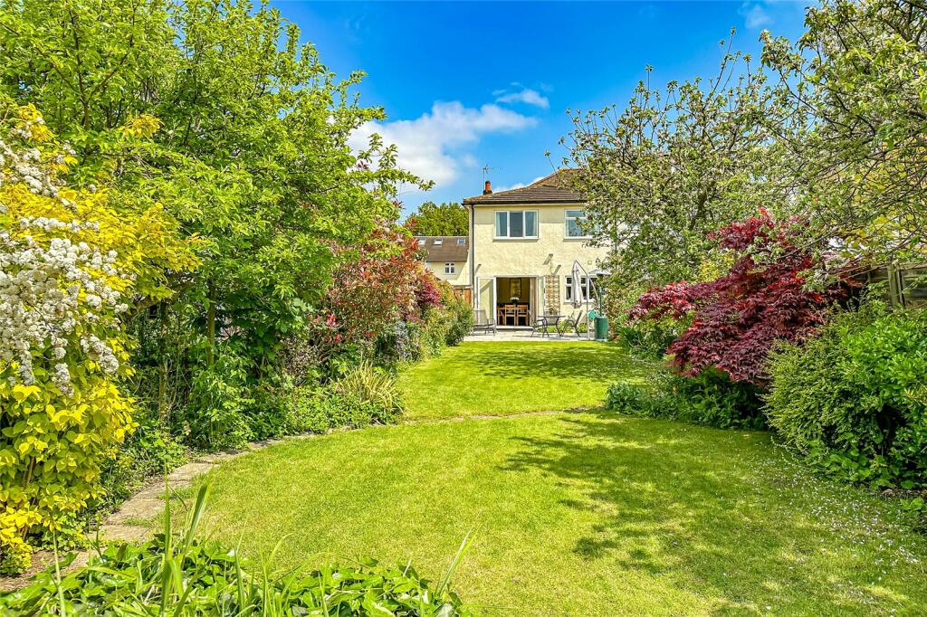 Additional property image - Oakwood Drive, St. Albans, Hertfordshire, AL4