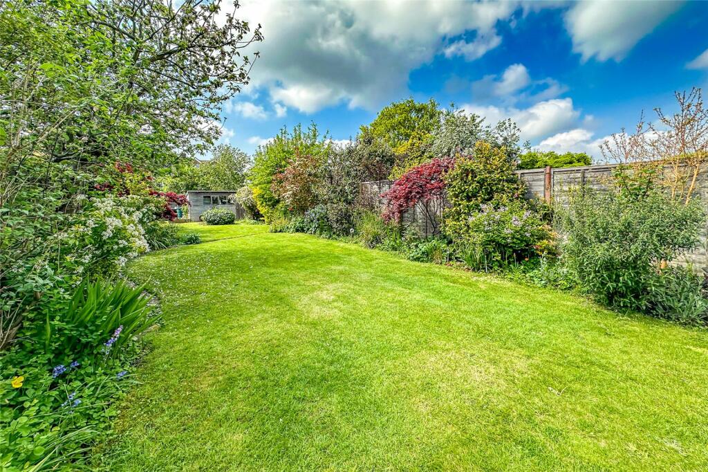 Additional property image - Oakwood Drive, St. Albans, Hertfordshire, AL4
