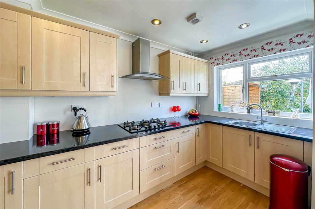Additional property image - Oakwood Drive, St. Albans, Hertfordshire, AL4
