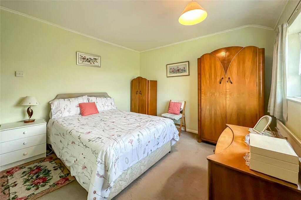 Additional property image - High Oaks, St. Albans, Hertfordshire, AL3