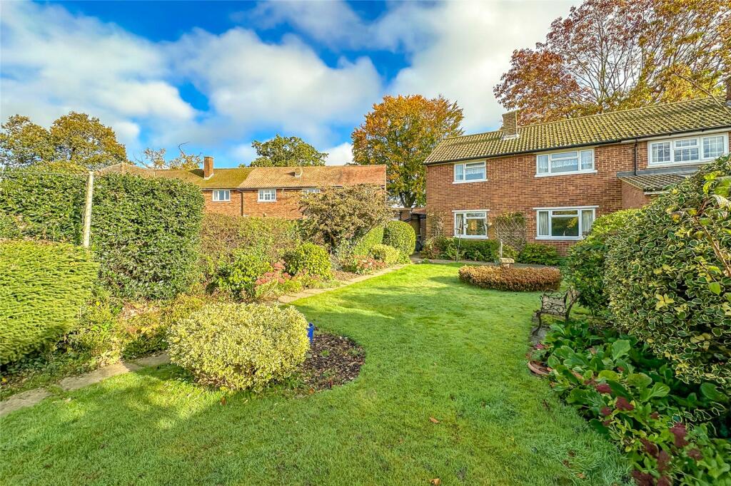 Additional property image - High Oaks, St. Albans, Hertfordshire, AL3