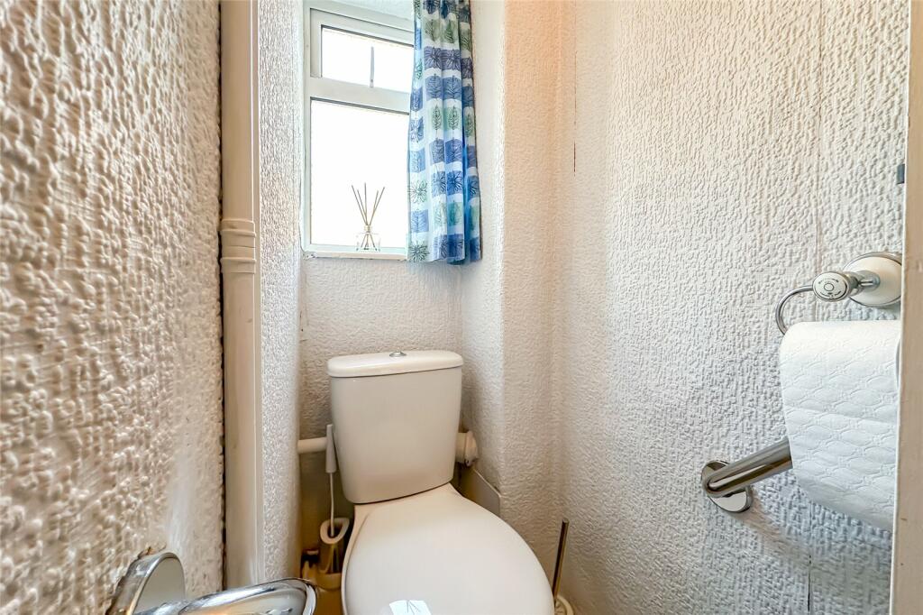 Additional property image - High Oaks, St. Albans, Hertfordshire, AL3