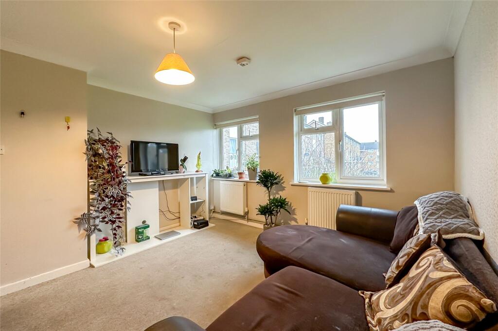 Additional property image - The Ridgeway, St. Albans, Hertfordshire, AL4