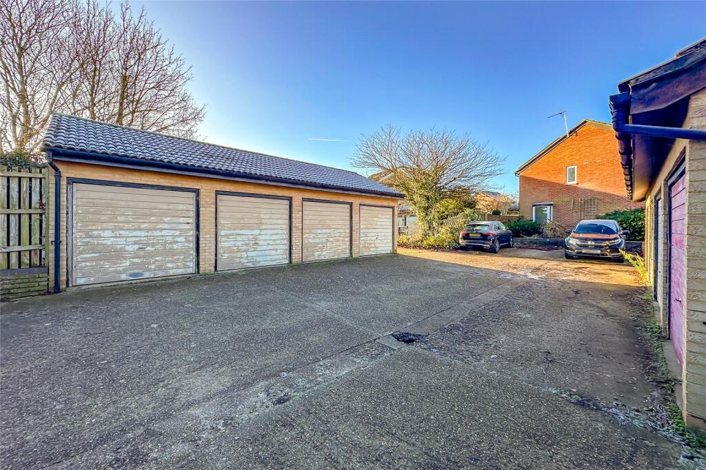Additional property image - Craiglands, St. Albans, Hertfordshire, AL4