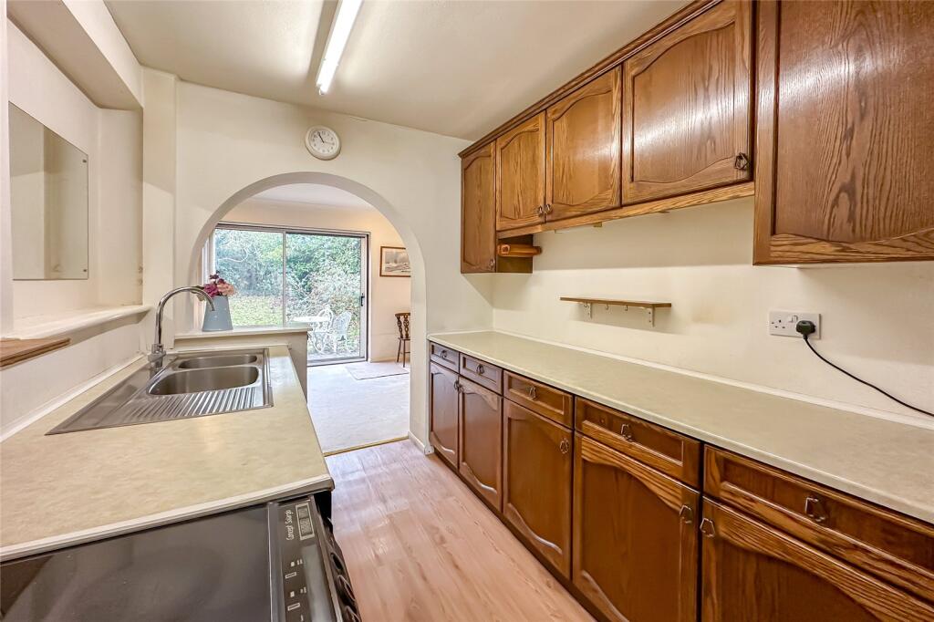 Additional property image - Ardens Way, St. Albans, Hertfordshire, AL4