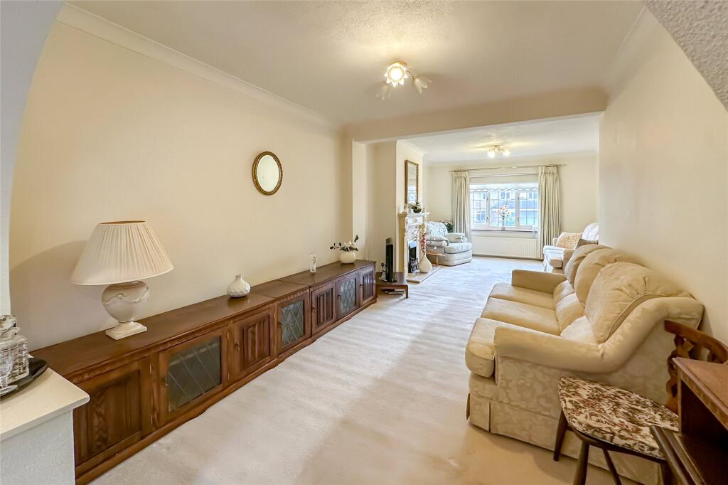 Additional property image - Ardens Way, St. Albans, Hertfordshire, AL4