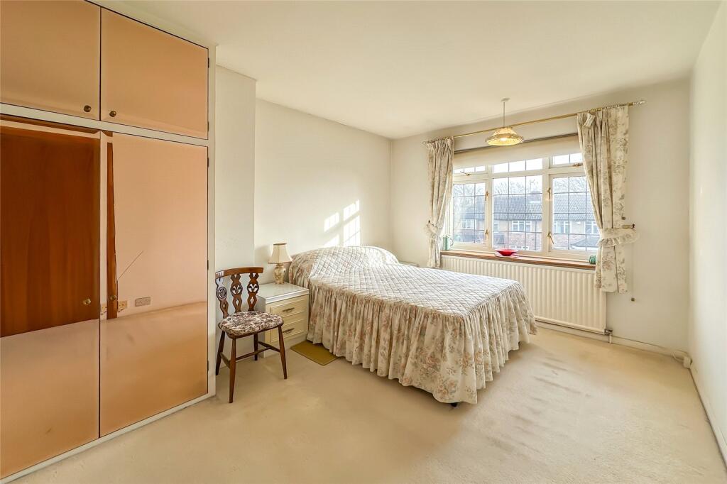 Additional property image - Ardens Way, St. Albans, Hertfordshire, AL4
