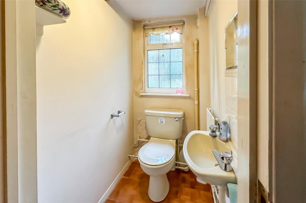 Additional property image - Ardens Way, St. Albans, Hertfordshire, AL4