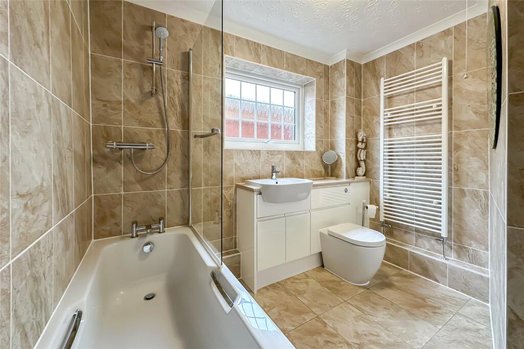Additional property image - Hobbs Close, St. Albans, Hertfordshire, AL4