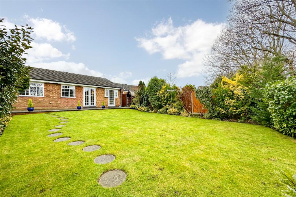 Additional property image - Hobbs Close, St. Albans, Hertfordshire, AL4