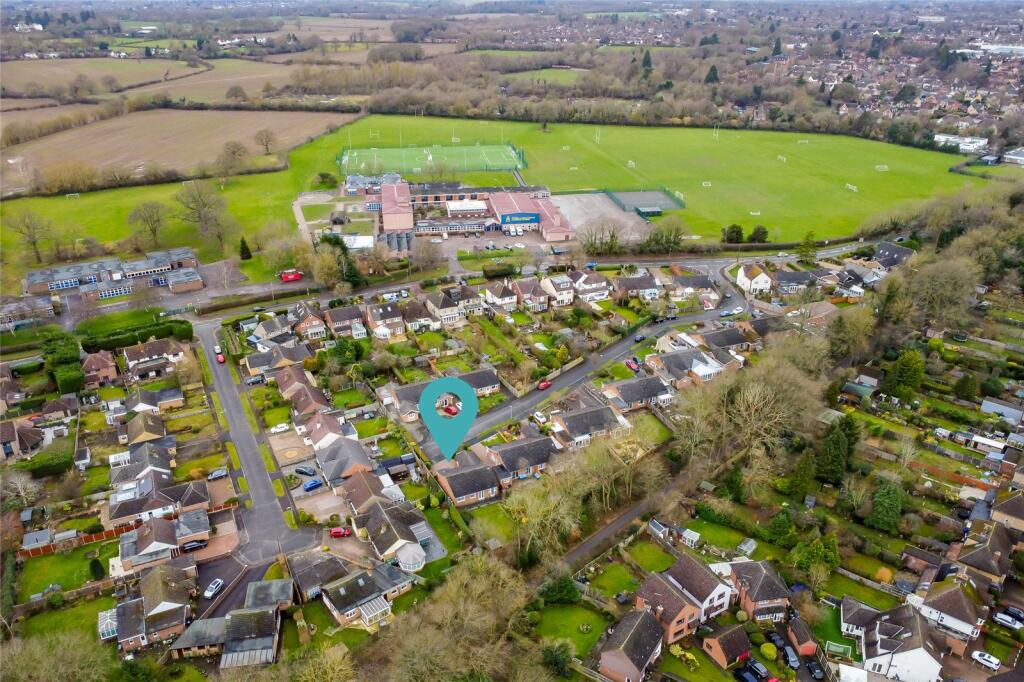 Additional property image - Hobbs Close, St. Albans, Hertfordshire, AL4