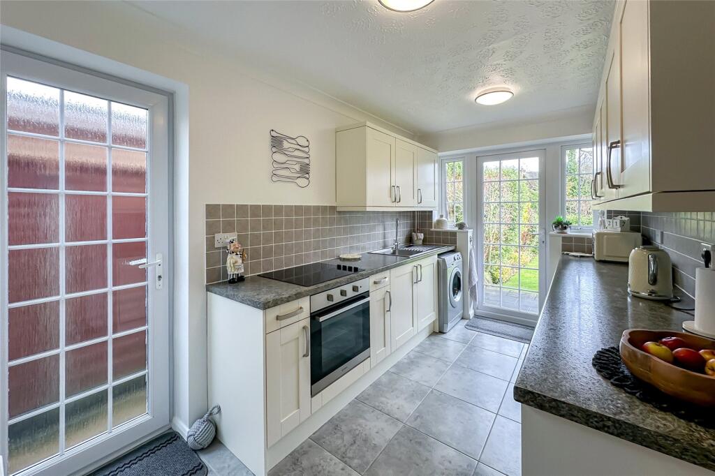 Additional property image - Hobbs Close, St. Albans, Hertfordshire, AL4