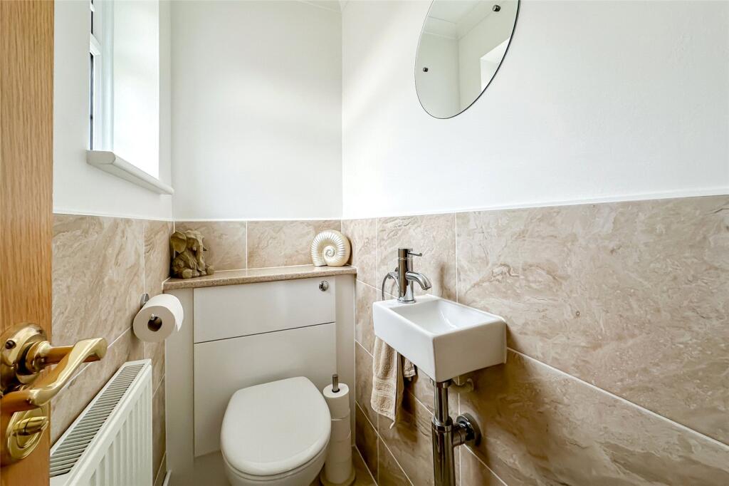 Additional property image - Hobbs Close, St. Albans, Hertfordshire, AL4