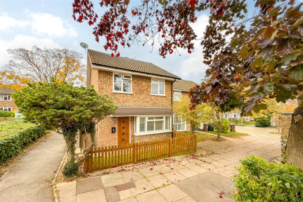 Main image of property: Elizabeth Court, St. Albans, Hertfordshire, AL4