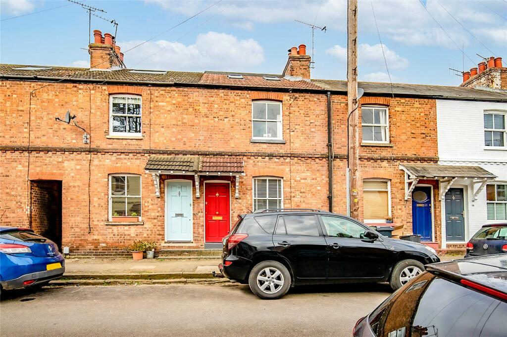 4 bedroom terraced house for sale in Arthur Road, St. Albans, Hertfordshire, AL1