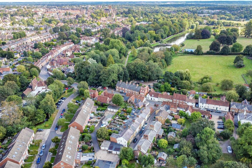 Additional property image - Blacksmiths Lane, St. Albans, Hertfordshire, AL3