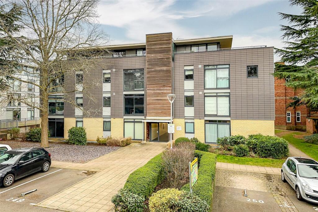 1 bedroom apartment for sale in Scholars Court, Newsom Place, Hatfield Road, St. Albans, Hertfordshire, AL1