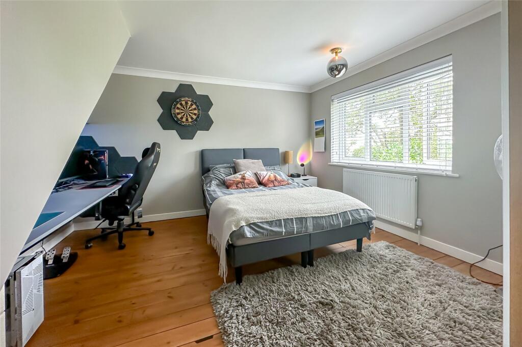 Additional property image - Tippendell Lane, St. Albans, Hertfordshire, AL2