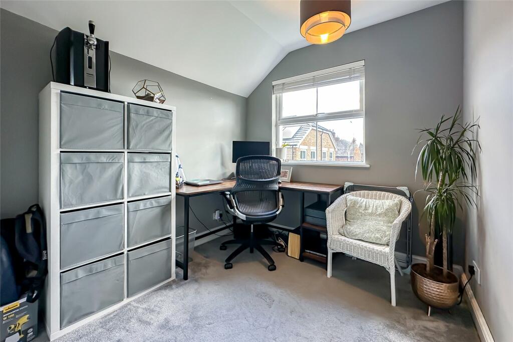 Additional property image - Hatfield Road, St. Albans, Hertfordshire, AL1