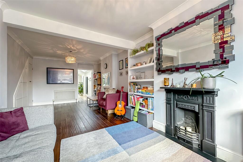 Additional property image - Burnham Road, St. Albans, Hertfordshire, AL1
