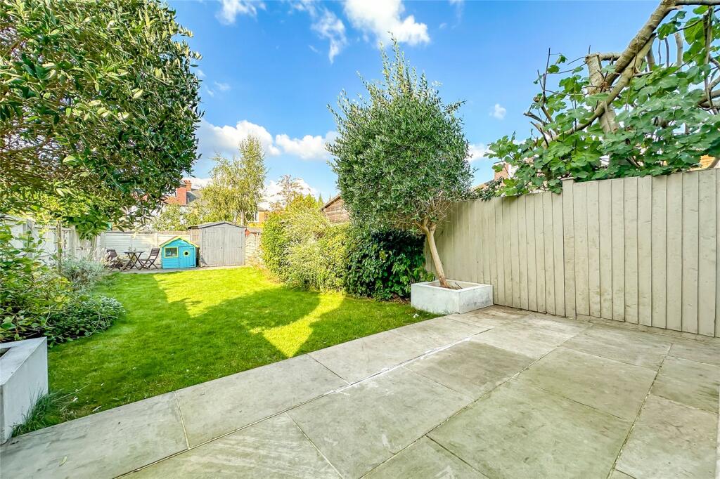 Additional property image - Burnham Road, St. Albans, Hertfordshire, AL1