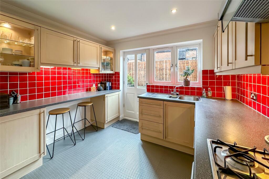 Additional property image - Saracens Head Yard, Pageant Road, St. Albans, Hertfordshire, AL1