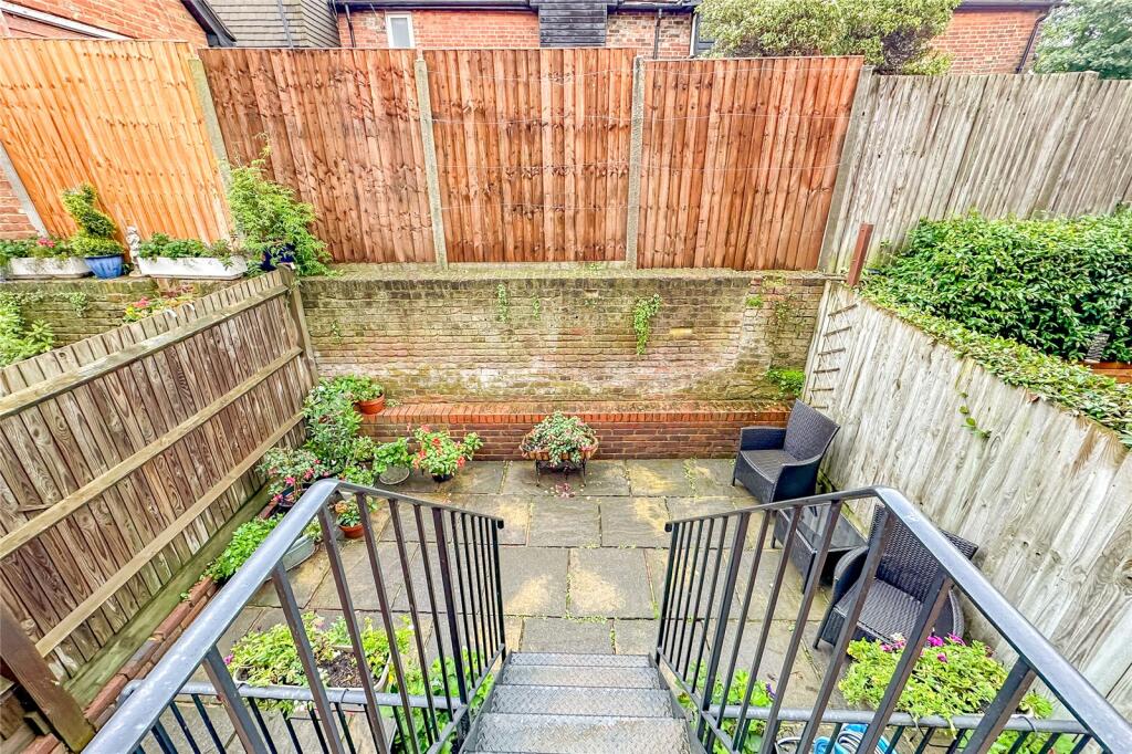 Additional property image - Saracens Head Yard, Pageant Road, St. Albans, Hertfordshire, AL1