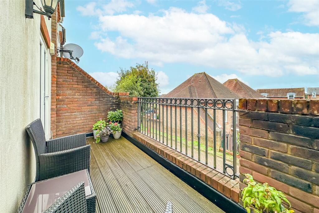 Additional property image - Saracens Head Yard, Pageant Road, St. Albans, Hertfordshire, AL1