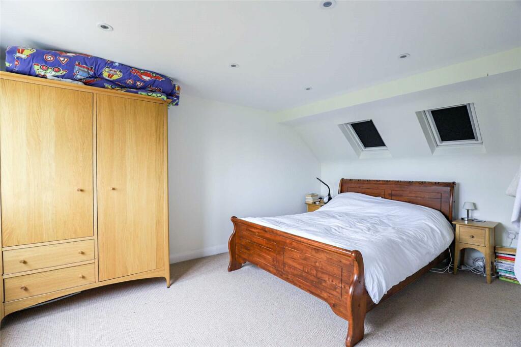 Additional property image - Watford Road, St. Albans, Hertfordshire, AL2