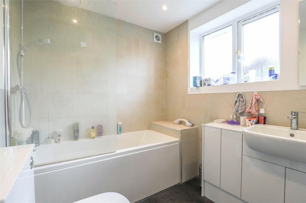 Additional property image - Watford Road, St. Albans, Hertfordshire, AL2