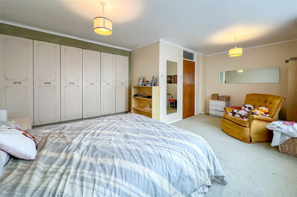 Additional property image - Abbots Park, St Albans, Hertfordshire, AL1