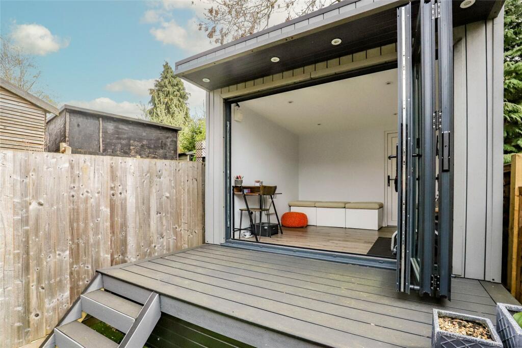 Additional property image - Bernard Street, St. Albans, Hertfordshire, AL3